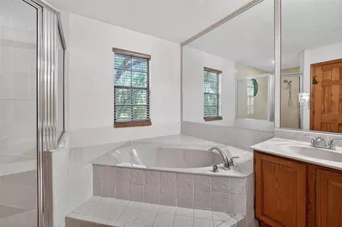 Bath - 3380 Lionel Rd, Mims, FL 32754 photo 2 of 5