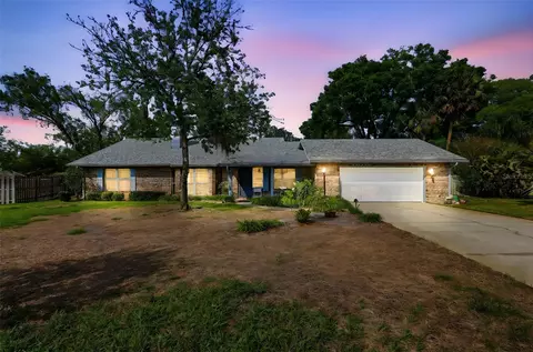 831 Freemans Farm Rd, Deland, FL 32720