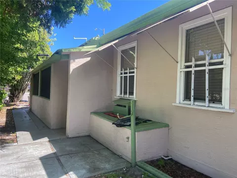 4 Lynwood Ct, Daytona Beach, FL 32119