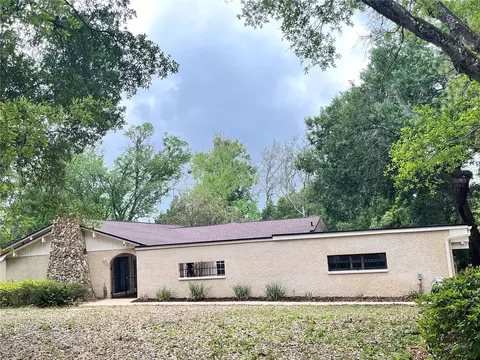 6 Robinwood Dr, Longwood, FL 32779