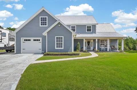 1523 Lakeside Dr, Deland, FL 32720