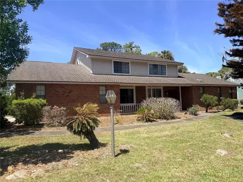576 Pelican Bay Dr, Daytona Beach, FL 32119