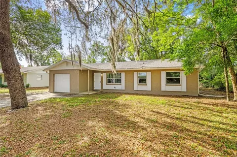 1116 Helen Dr, Deland, FL 32720