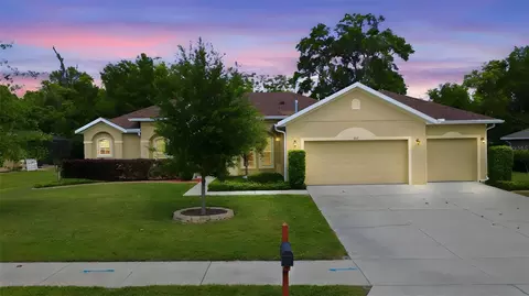 832 Deer Fern Ave, Deland, FL 32720