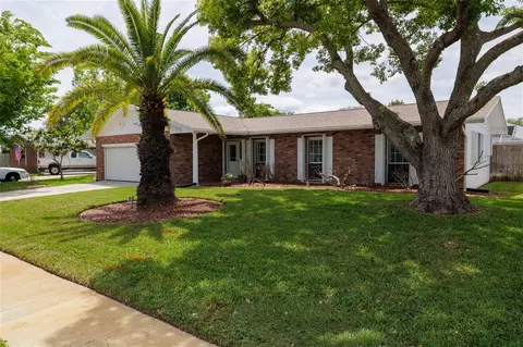 2948 Lantern Dr, South Daytona, FL 32119