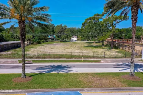 670 S Yonge St, Ormond Beach, FL 32174 photo 2