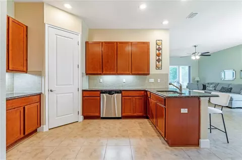 Kitchen - 708 Aldenham Ln, Ormond Beach, FL 32174 photo 2 of 3