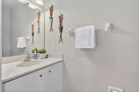 Bath - 715 Cobblestone Dr, Ormond Beach, FL 32174 photo 3 of 4