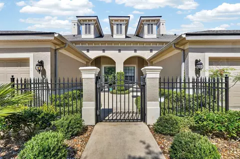 Exterior - 715 Cobblestone Dr, Ormond Beach, FL 32174 photo 2 of 14