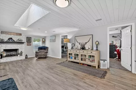 Entry Way - 925 Flagler Ave, Edgewater, FL 32132 photo 2 of 2