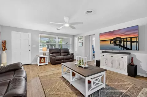 Living - 925 Flagler Ave, Edgewater, FL 32132 photo 1 of 2
