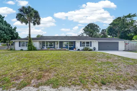 Exterior - 925 Flagler Ave, Edgewater, FL 32132 photo 2 of 19