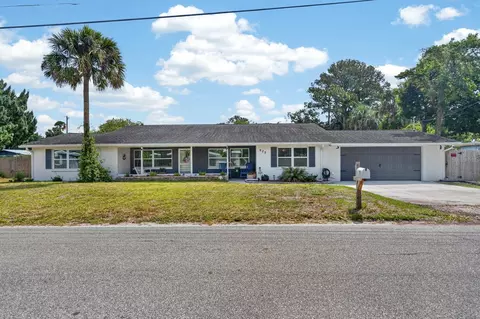 Exterior - 925 Flagler Ave, Edgewater, FL 32132 photo 18 of 19