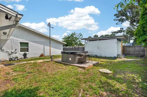 Exterior - 925 Flagler Ave, Edgewater, FL 32132 photo 9 of 19