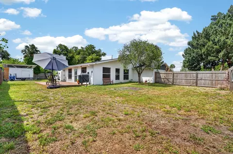 Exterior - 925 Flagler Ave, Edgewater, FL 32132 photo 16 of 19