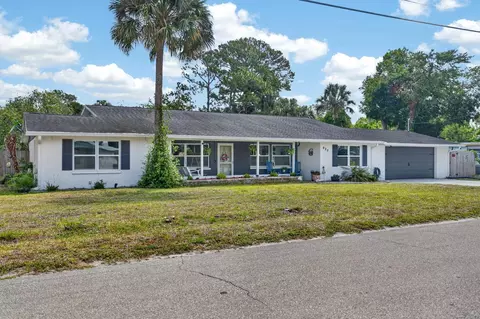 Exterior - 925 Flagler Ave, Edgewater, FL 32132 photo 17 of 19