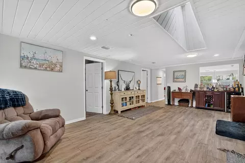 Entry Way - 925 Flagler Ave, Edgewater, FL 32132 photo 1 of 2