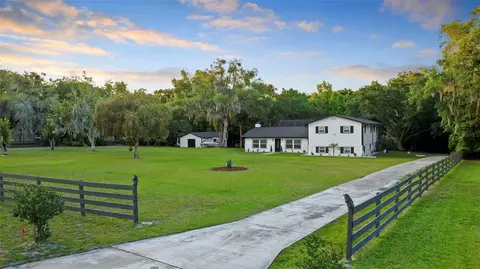 155 E Country Circle Dr E, Port Orange, FL 32128