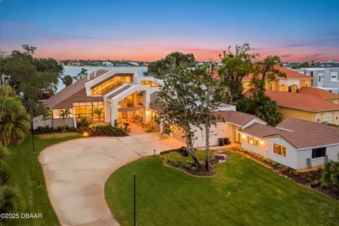 763 N Beach St, Ormond Beach, FL 32174