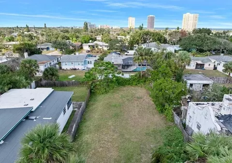 339 Manhattan Ave, Daytona Beach, FL 32118