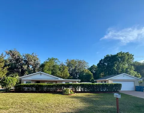 910 W French Ave, Orange City, FL 32763