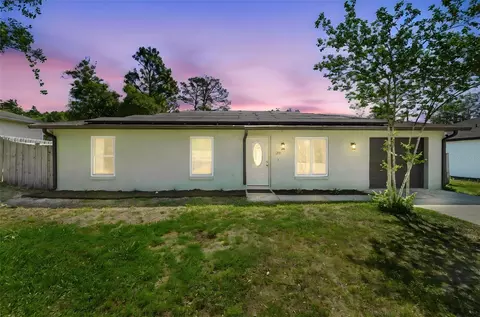 215 Walnut Ave, Orange City, FL 32763
