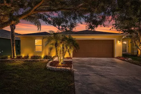 4629 Caverns Dr, Kissimmee, FL 34758