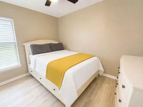 Bedroom - 1604 Ellington Dr, Dundee, FL 33838 photo 2 of 3