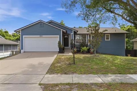 684 Crows Bluff Ln, Sanford, FL 32773