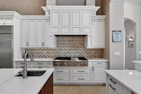 Kitchen - 1117 Oxbridge Ln, Ormond Beach, FL 32174 photo 3 of 7