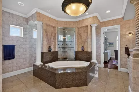 Bath - 1117 Oxbridge Ln, Ormond Beach, FL 32174 photo 2 of 10