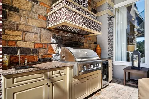 Kitchen - 1117 Oxbridge Ln, Ormond Beach, FL 32174 photo 7 of 7