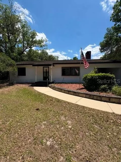 160 Elm Dr, Orange City, FL 32763