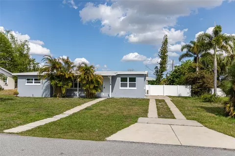 3208 Pinetree St, Port Charlotte, FL 33952