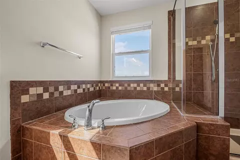 Bath - 120 Los Arbor Dr, Deland, FL 32724 photo 6 of 7
