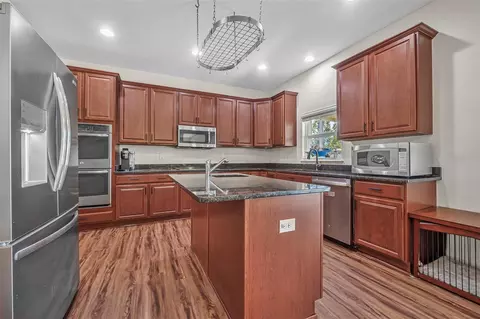 Kitchen - 120 Los Arbor Dr, Deland, FL 32724 photo 1 of 3