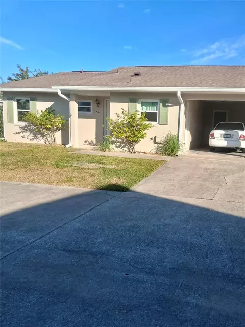 225 Pine Bluff Ave #560, Deland, FL 32724
