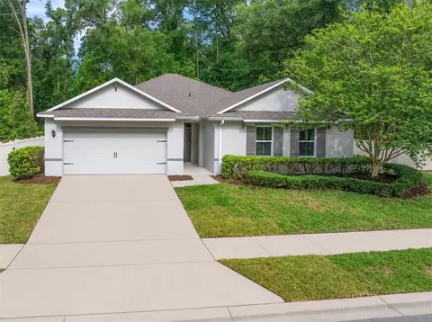 111 Point Pleasant Rd, Deland, FL 32724