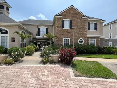 940 Village Trl #2-208, Port Orange, FL 32127