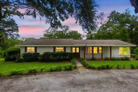 1750 Whippoorwill Ln, Deland, FL 32720
