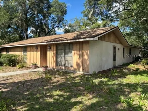 501 Camelia Ln, Deland, FL 32724