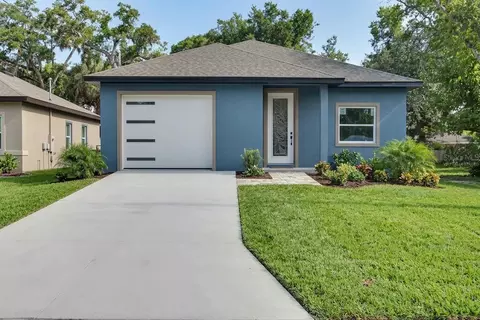 558 Wallace St, Daytona Beach, FL 32114