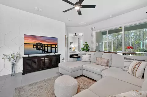 Living - 17 Newhaven Ln, Ormond Beach, FL 32174 photo 3 of 3