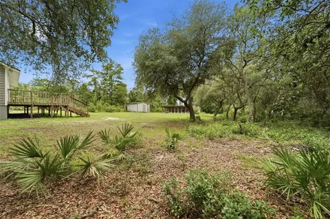 Exterior - 41707 Aspen St, Eustis, FL 32736 photo 7 of 13