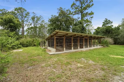 Exterior - 41707 Aspen St, Eustis, FL 32736 photo 11 of 13