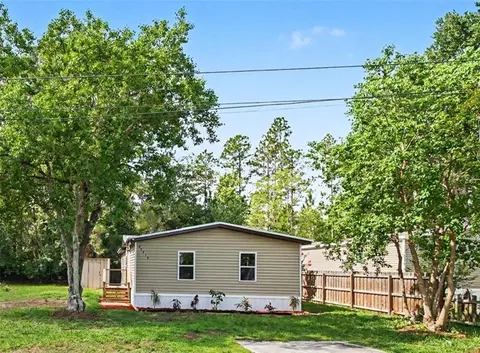 24414 Maxwell St, Astor, FL 32102