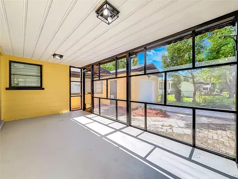 Exterior - 948 NE 6th St, Ocala, FL 34470 photo 2 of 9