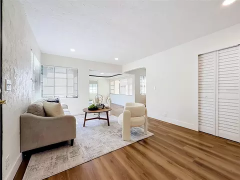 Living - 948 NE 6th St, Ocala, FL 34470 photo 1 of 4