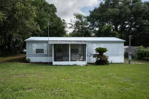 31825 Skyline Dr, Deland, FL 32720