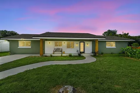 525 E Roberts St, Orange City, FL 32763